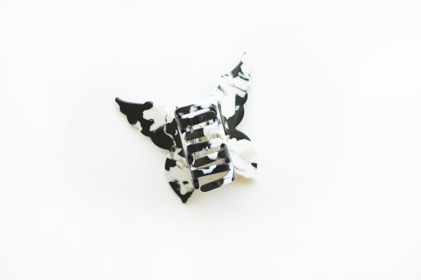 The Julie Claw Clip in Black and White