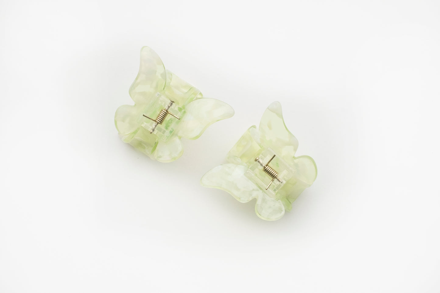 The Julie Claw Clip in Green
